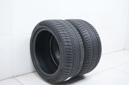 2x Winter tires 275 40 18 inch Pirelli approx. 4 mm tread depth DOT21/19 MO