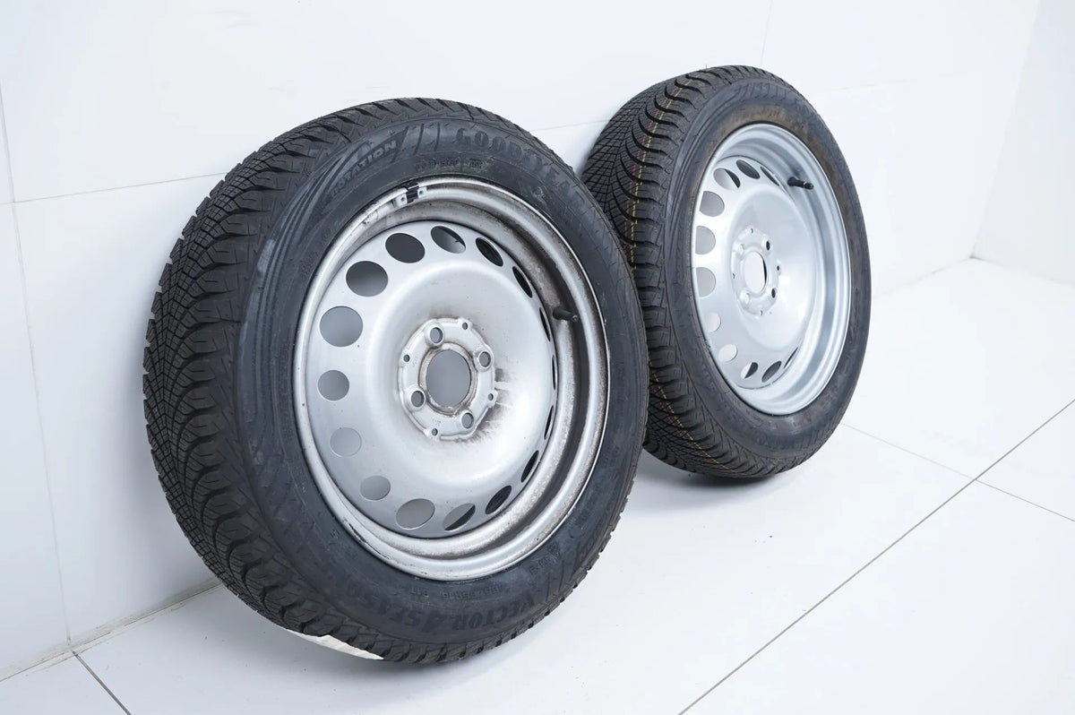 2 x Smart W453 Komplettrad Allwetterreifen 165 65 15 Zoll 7mm Detailansicht 2