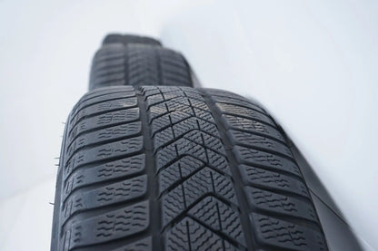 Pneus/jantes hiver 245/40/19 pouces pour Mercedes Classe CLS W257