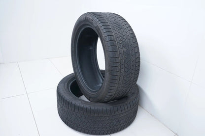 2x Winter tires 285 45 21 inch Pirelli DOT22 approx. 4 mm BMW* RFT