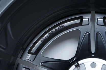 Mercedes C Class W206 summer tires, summer wheels AMG 18 inch