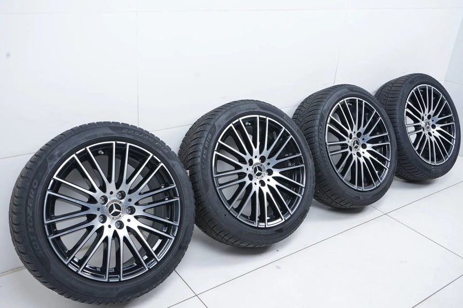 Mercedes C Klasse W206 Allwetterräder mit neuen Allwetterreifen 225 45 18 Zoll