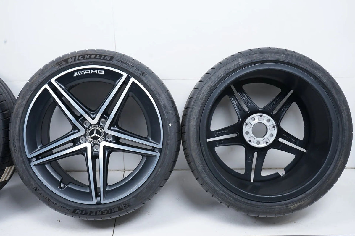 Mercedes E63 AMG W213 Sommerreifen Sommerräder 20 Zoll Detailansicht 14
