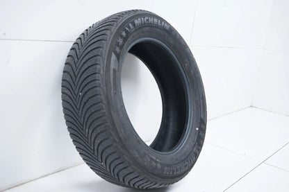 1x Winter tire 205 60 16 inch Michelin approx. 5 mm tread depth DOT21 MO