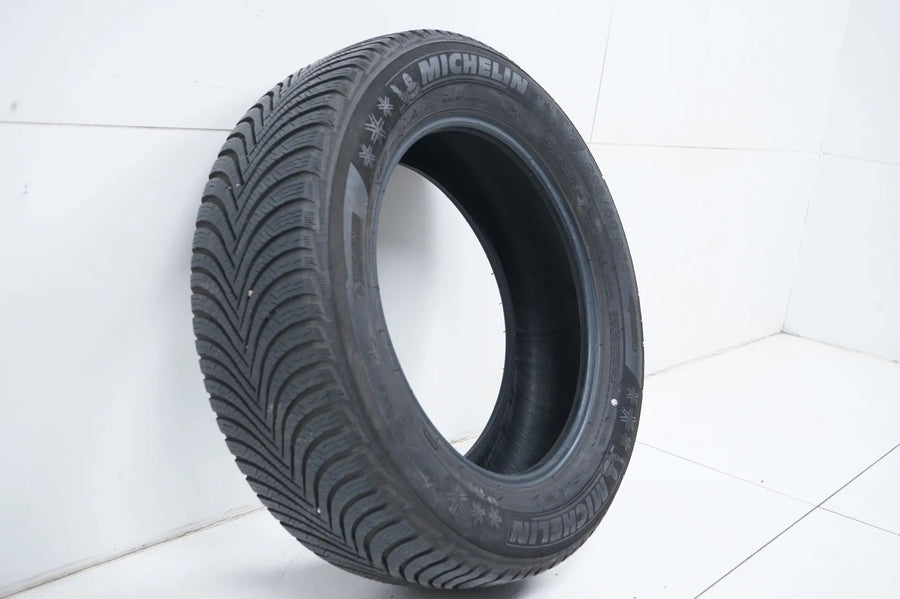 1x Winter tire 205 60 16 inch Michelin approx. 5 mm tread depth DOT21 MO