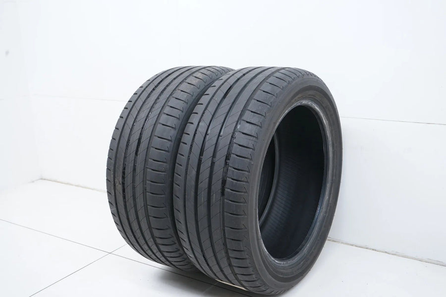 2 x Demo Sommerreifen 255 45 19 Zoll Bridgestone DOT23 MO