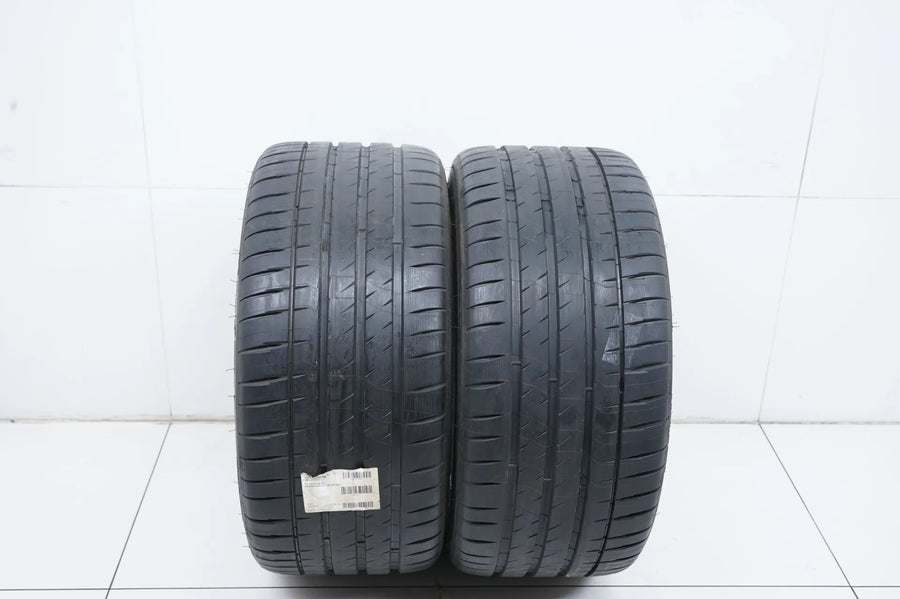 2 pneus été de démonstration Michelin 295/35/19 pouces DOT18 MO