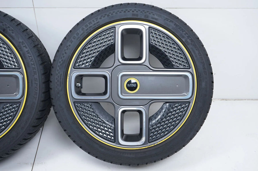 Mini Electric Power F56 winter tires/wheels 205/45/17 inch 737