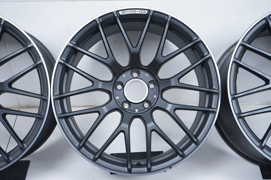 Mercedes C63 Coupe AMG W205 Alufelgen 19 Zoll A2054015900