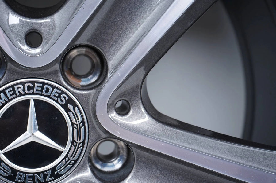 Mercedes GLC W253 X253 zimní pneumatiky zimní kola 235 60 18 palců