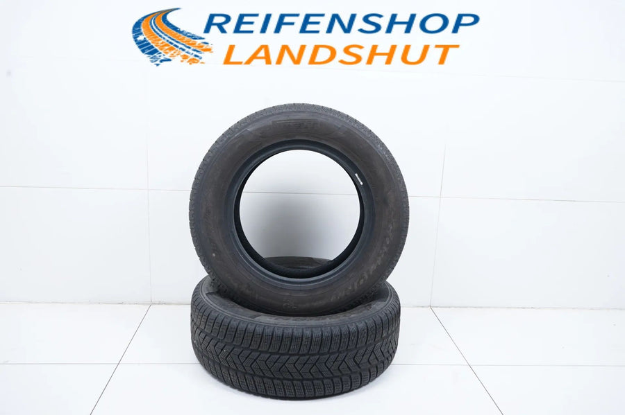 2x Pirelli winter tires 235 65 17 inch DOT21/20 MO approx. 5 mm tread depth