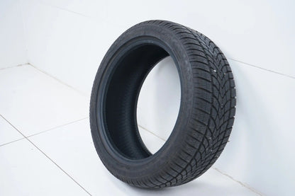 1x Winter tire 225 45 17 inch Pirelli DOT23 approx. 7 mm BMW* RFT