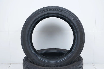 2 pneus hiver Michelin 255/45/20 pouces, profondeur de sculpture d'environ 3,5 mm, homologués BMW DOT21*