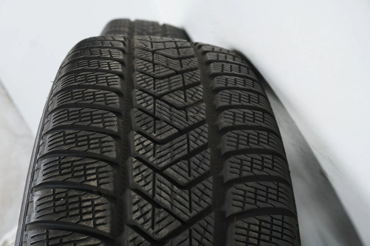 Original Mercedes EQC W293 N293 19 inch AMG Alloy Wheels Winter Tires Winter Wheels Detailansicht 13