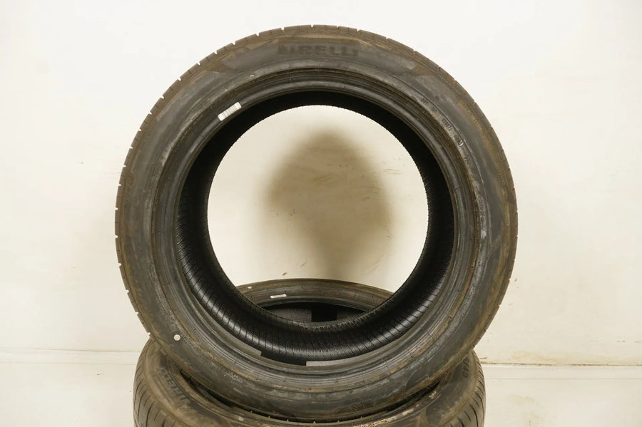 2x New Demo Summer Tires 285 40 19 inch Pirelli P Zero DOT20 MO