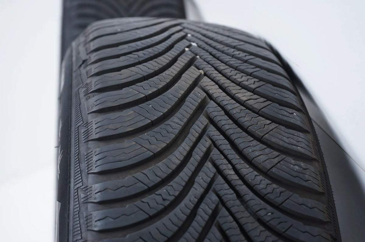 Mercedes AB Class W177 W247 Winter Wheels Winter Tires 16 Inch Detailansicht 13