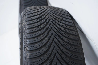 Mercedes A B Klasse W177 W247 Allwetterräder mit neuen Allwetterreifen 16 Zoll