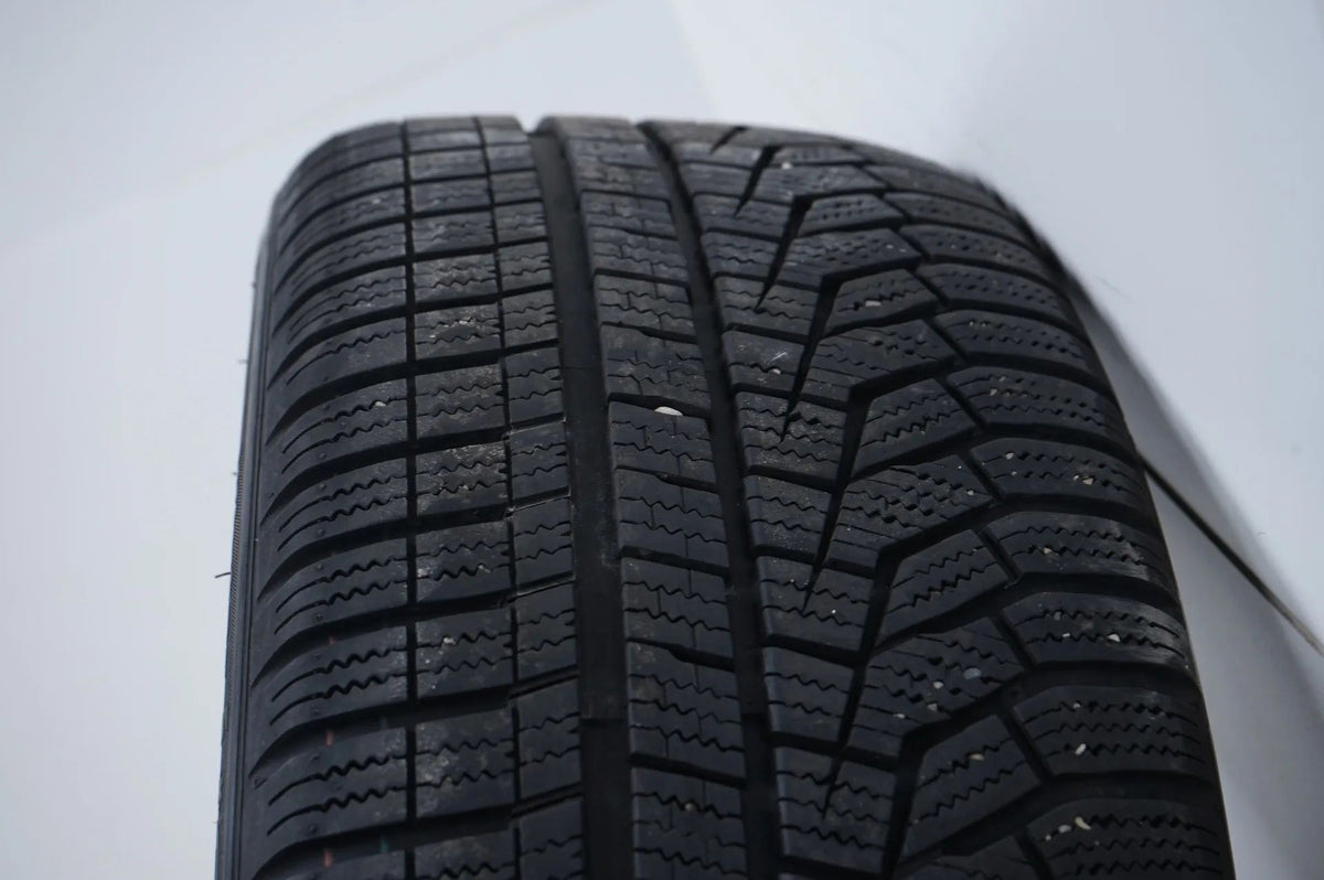 Mercedes AB Class W177 B247 Winter Wheels Winter Tires 18 Inch Detailansicht 13