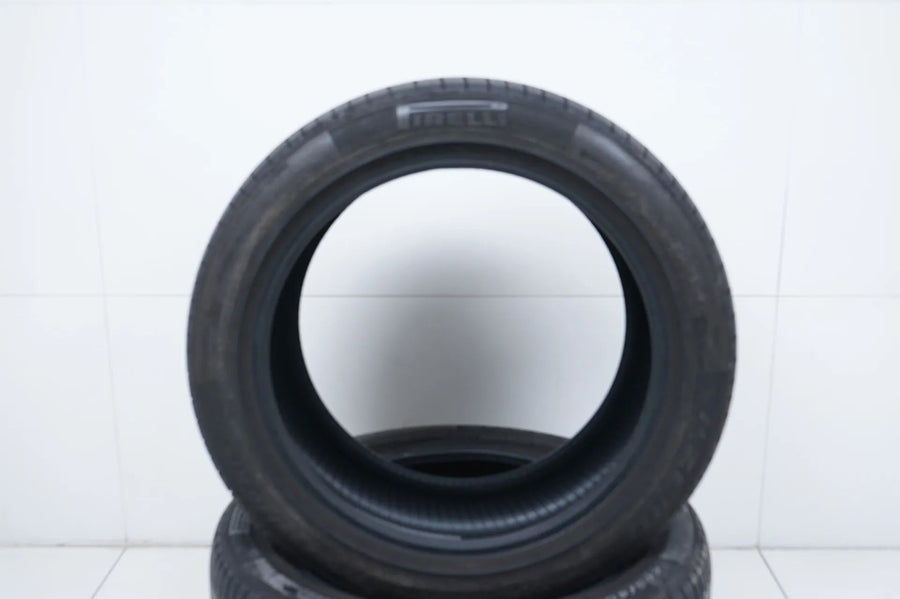 2x Summer tires 285 40 19 inch approx. 4mm Pirelli P Zero DOT21 MO