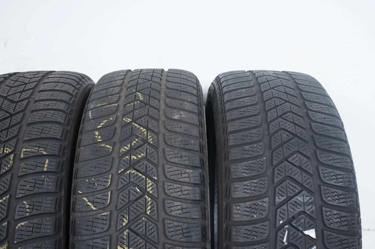 4 x Winterreifen Pirelli 225/45 R18 18 Zoll DOT19/18 ca.5mm MO Detailansicht 5