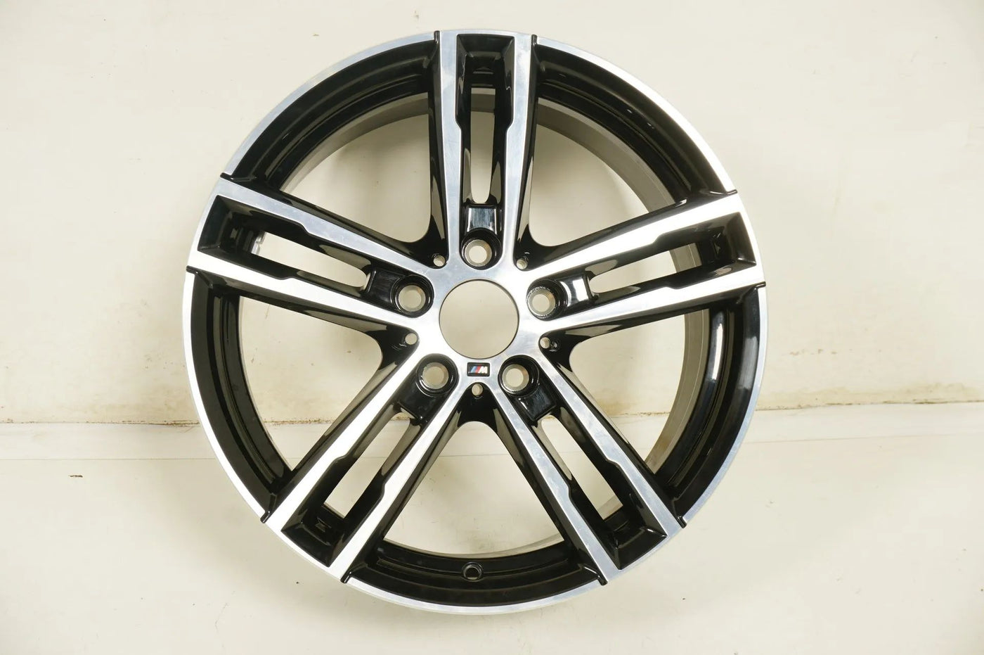1 x jante alliage BMW Série 1 Série 2 F20 F21 F22 18 pouces M719 8009703 8J