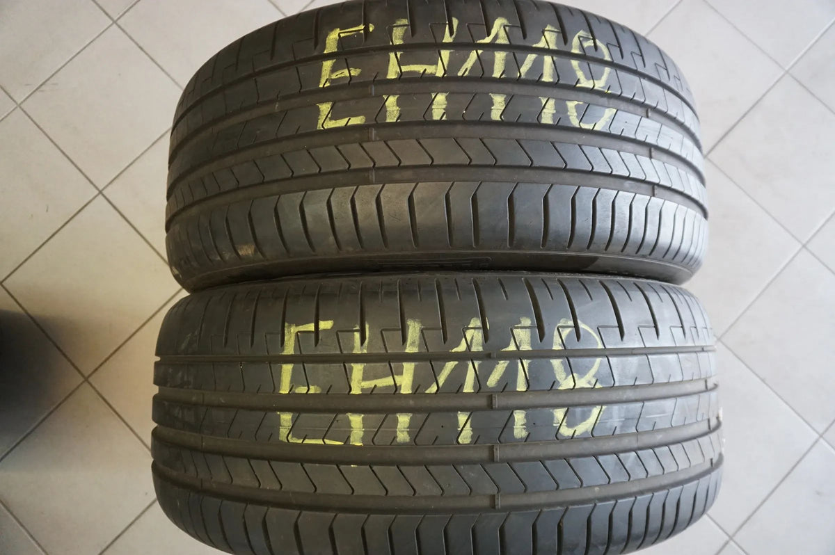 4 X 275 40 R22 107Y Summer Tires Pirelli P Zero PZero* 6mm 2022 Detail view 2