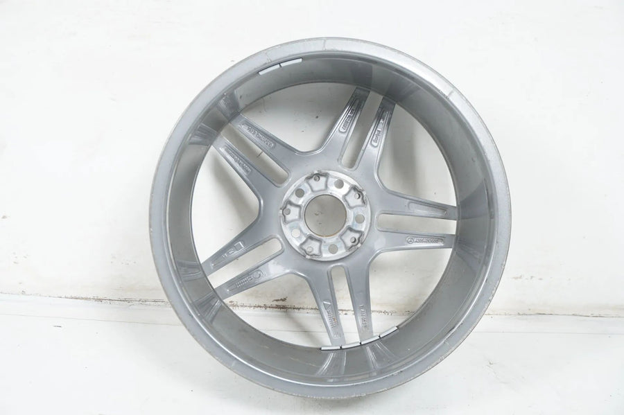1x Hliníkový disk Mercedes C63 AMG W205 19 palců A2054013600 8,5J ET54