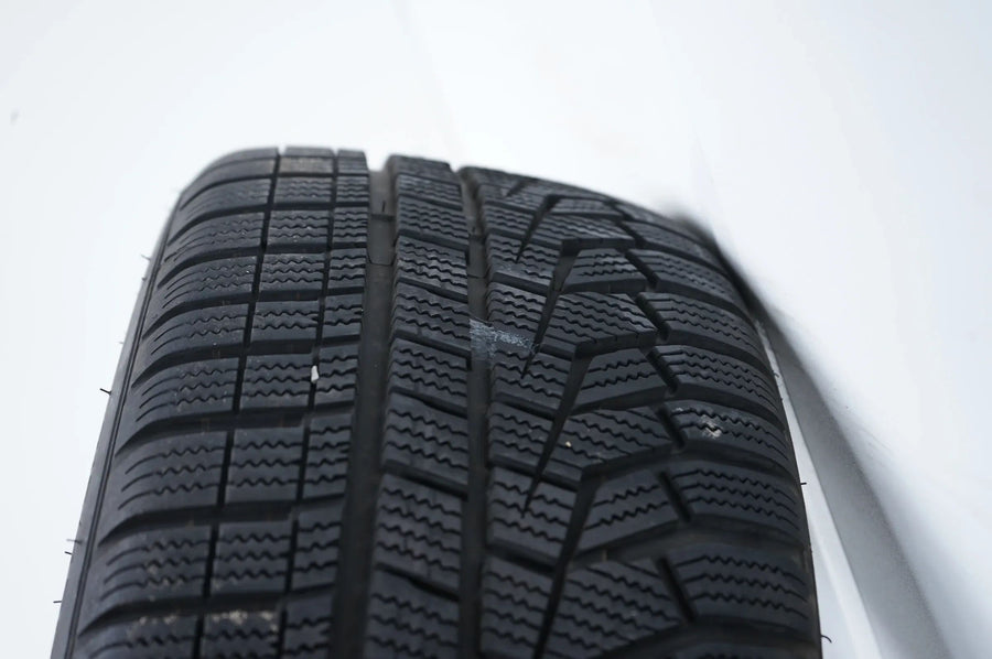 Audi A1 GB Winter Wheels Winter Tires 215 45 17 Inch 7mm 82A601025G