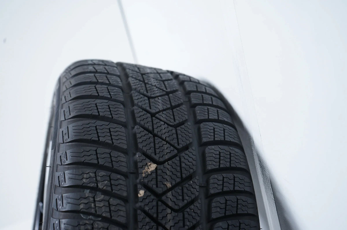 Mercedes C Klasse W205 Hybrid Winterräder Winterreifen 18 Zoll Detailansicht 11