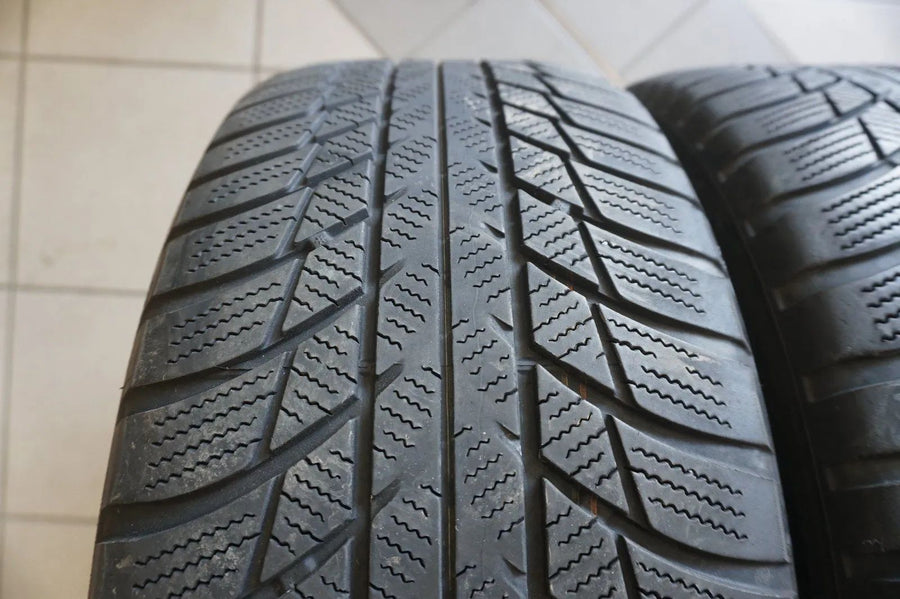 Original Mercedes A-Klasse W177 B-Klasse CLA 18 Zoll AMG Alufelgen Winterreifen