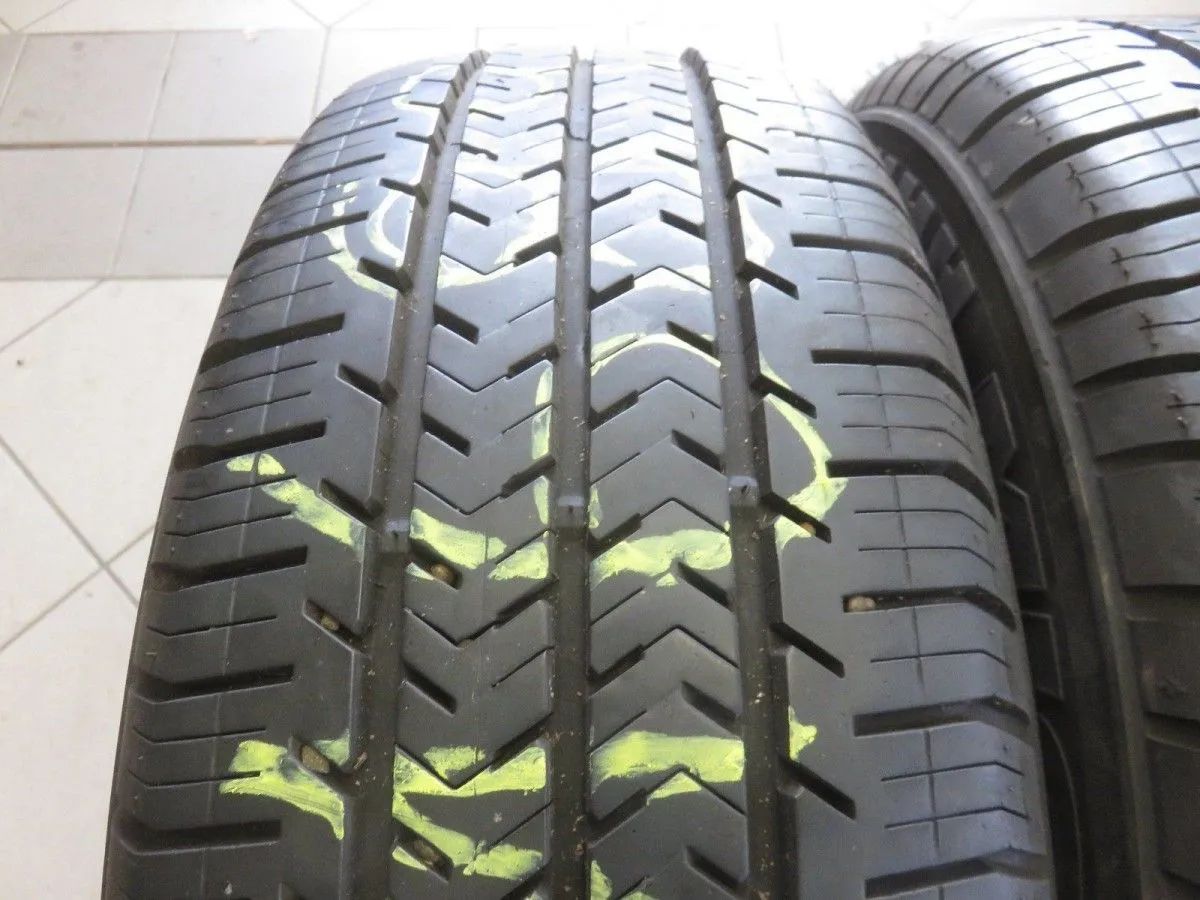 2 X 215 65 R16C 106/104T Pneus été Michelin Agilis 51 7,5mm Detailansicht 2