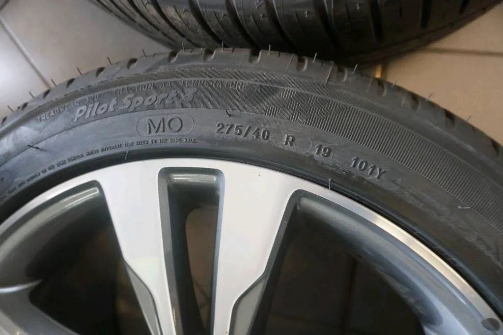 Genuine Mercedes S-Class W222 19 inch alloy wheels summer tires summer wheels Detailansicht 11