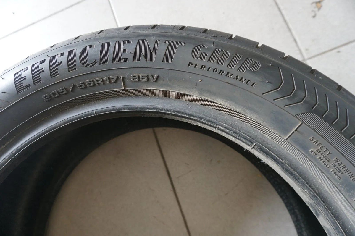 1 X 205 55 R17 95V Sommerreifen Goodyear Efficient Grip Performance 2018 8mm Detailansicht 3
