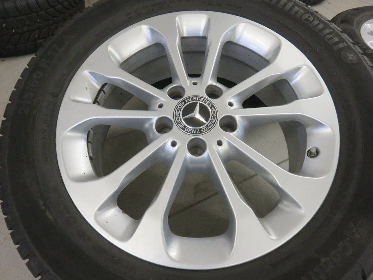 Original Mercedes GLA X156 Alloy Wheels Winter Tyres 215 60 R17 8mm Detail view 2