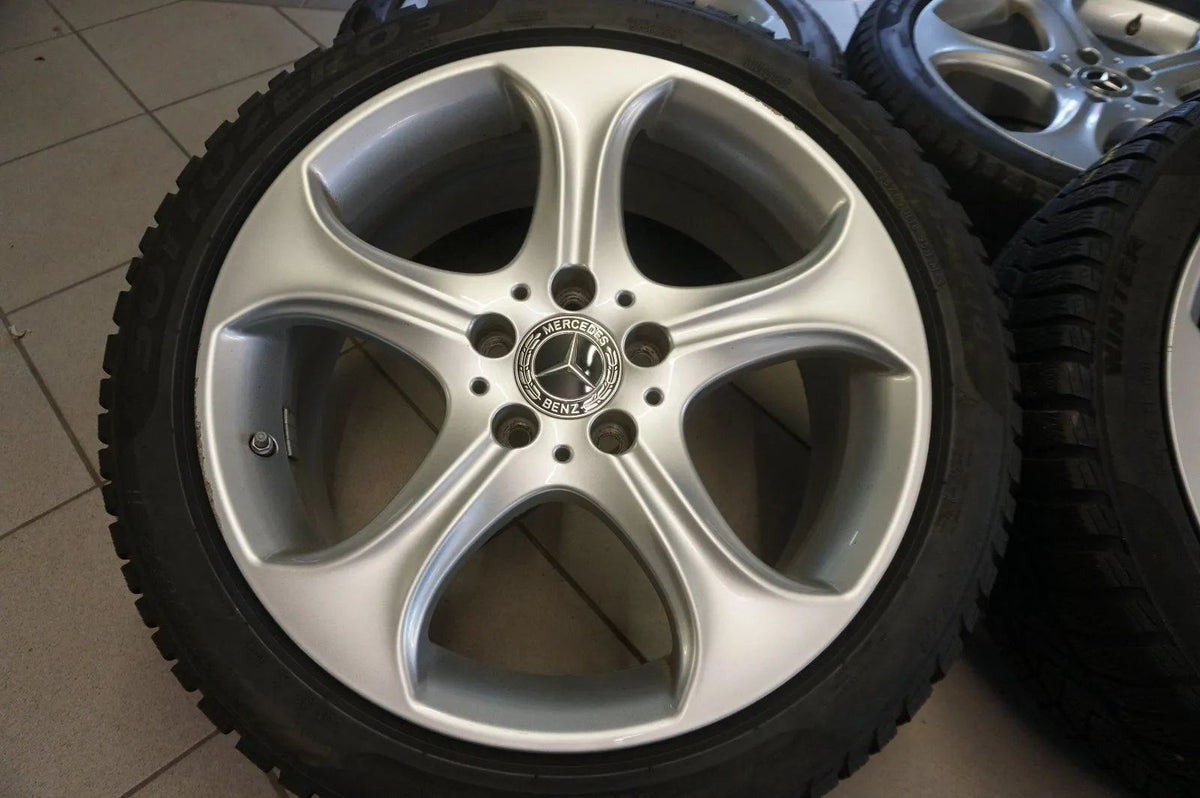 Original Mercedes C-Klasse W205 18 Zoll Alufelgen Winterräder Winterreifen Detailansicht 4