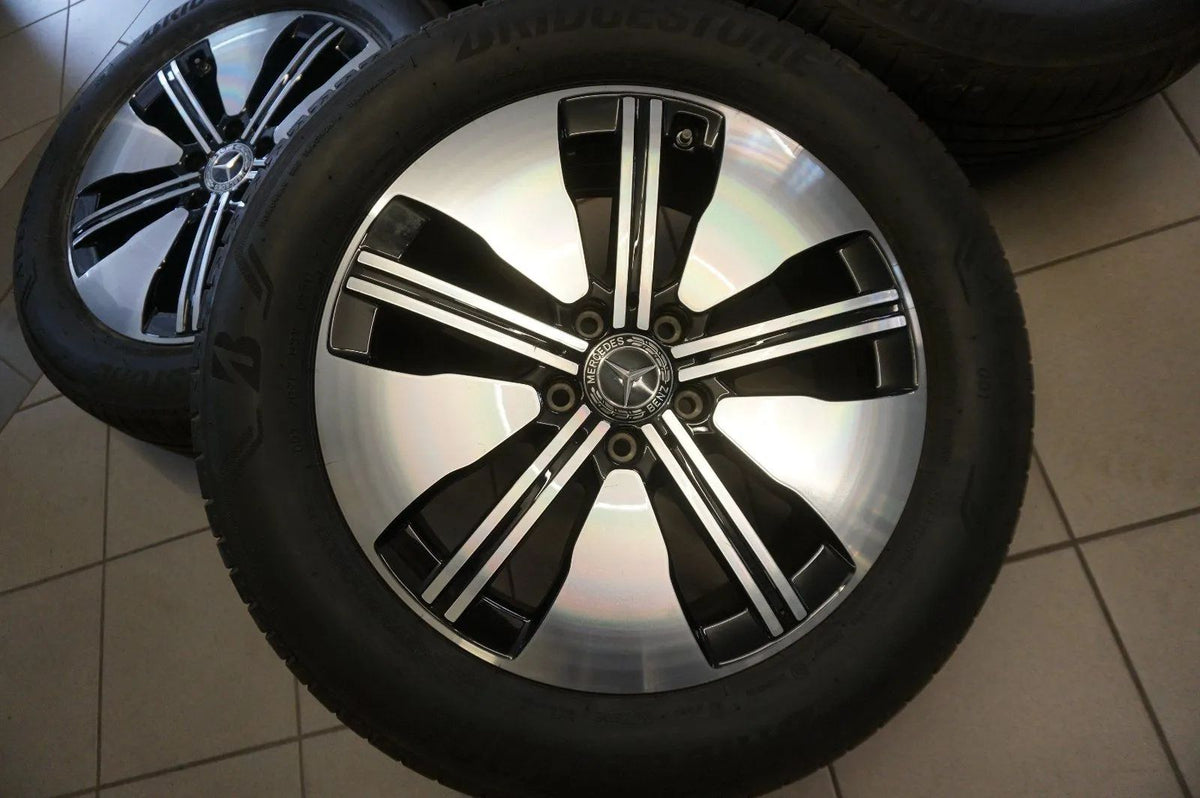 Jantes alu, pneus été, roues complètes 235 55 18 d'origine Mercedes EQA EQB X243 H243 Detailansicht 3