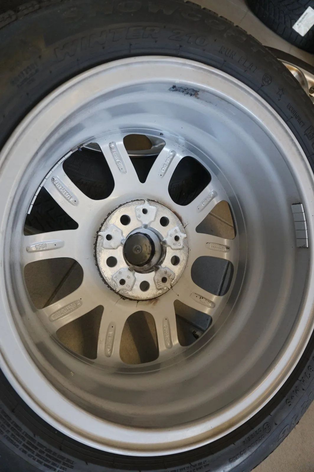 Original Mini Cooper One F56 Alloy Wheels Winter Tyres 195 55 R16 7mm Detailansicht 11