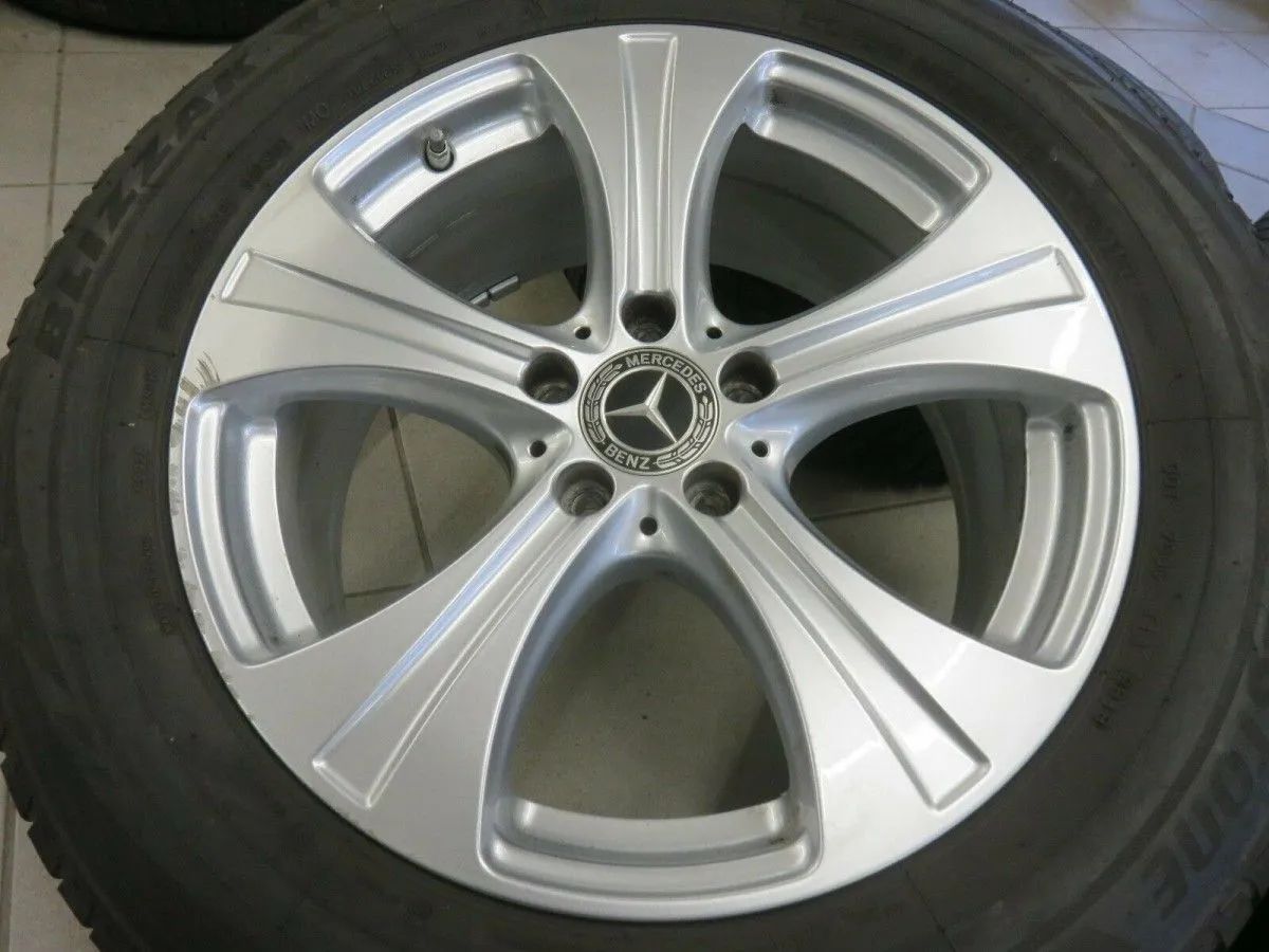 Original Mercedes GLC X253 Alufelgen Winterräder Winterreifen 235 60 R18 7mm Detailansicht 2