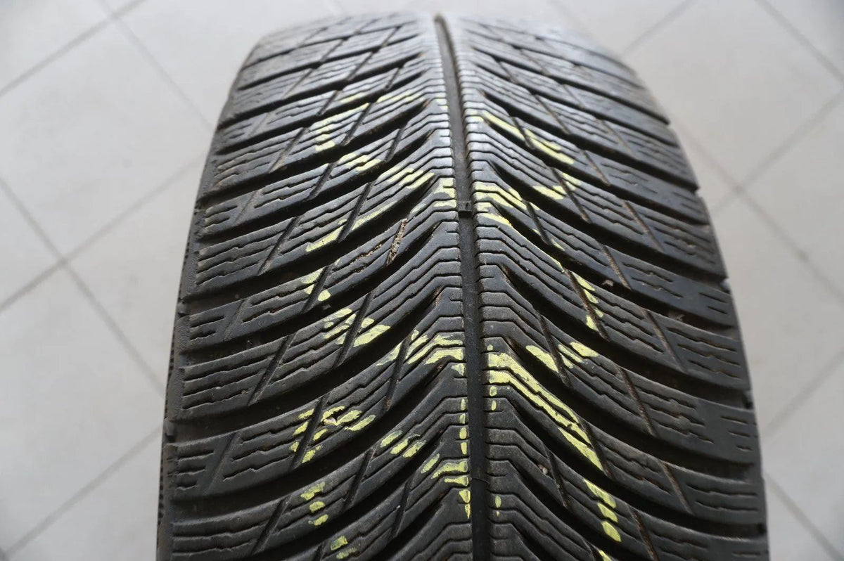 1 X 245 45 R18 100V Winterreifen Michelin Pilot Alpin 5 2018 6mm Detailansicht 2