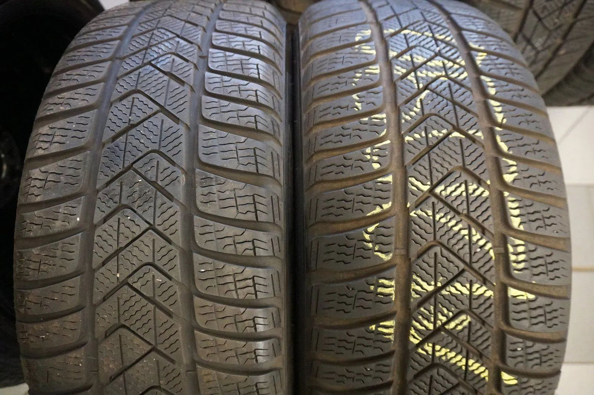 Original Mercedes C-Klasse W206 S206 Alufelgen Winterreifen 225 45 R18 Zoll 6mm Detailansicht 7