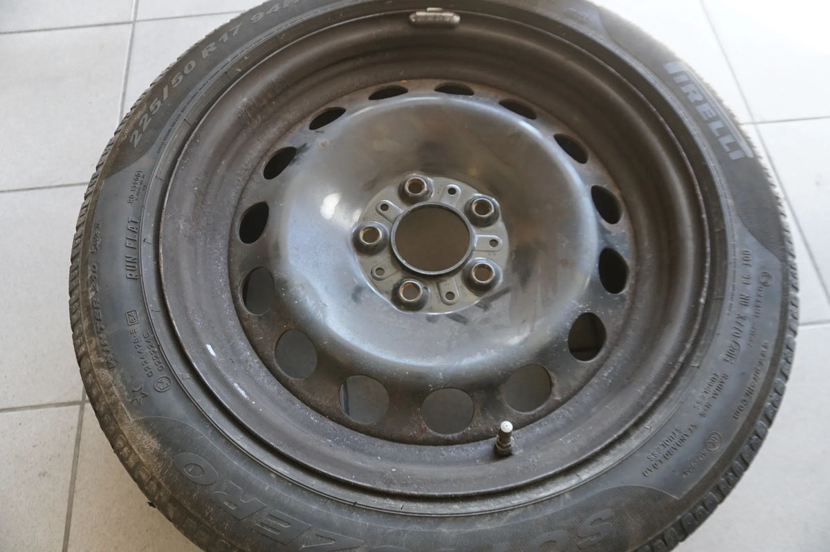 Original BMW X1 E84 jantes acier roues hiver pneus hiver 225 50 R17 94H 2015 5mm Vue détaillée 3
