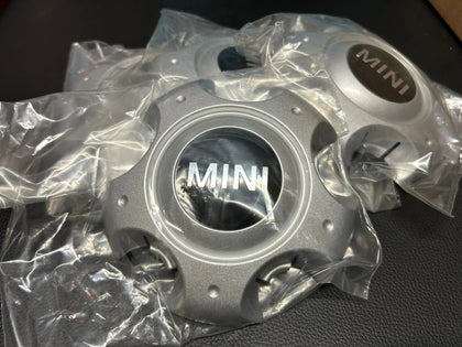4x Original Neu MINI R50 R57 R58 R60 R61 Stahlfelgen Nabendeckel 9804232