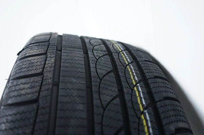 Mercedes A B Klass W177 B247 NEU Allwetterräder mit neuen Allwetterreifen 18 Zoll A1774010600