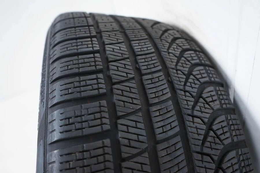 BMW Série 5 G60 G61 roues hiver pneus hiver jantes alu 19 pouces 942M 5A324F4 5A324F5