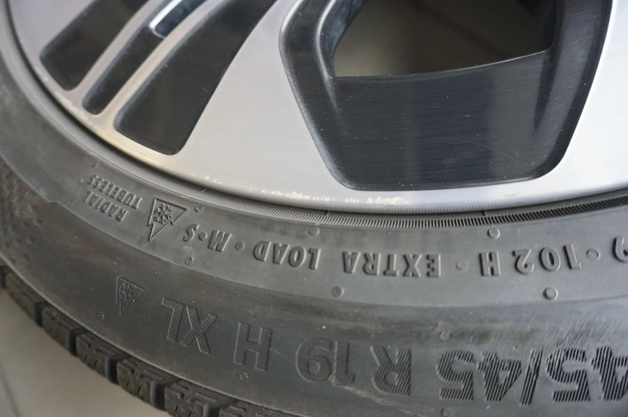 Original Mercedes E-Klasse W214 S214 Alufelgen Winterreifen 245 45 R19 Zoll