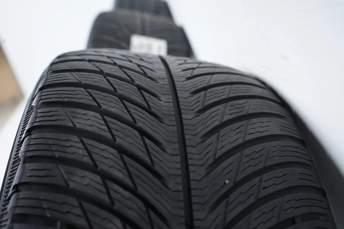 Mercedes C Klasse W206 Hybrid Winterräder Winterreifen 17 Zoll Detailansicht 11