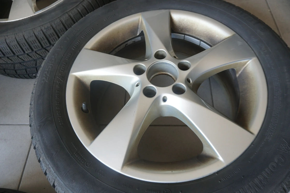 Original Mercedes V-Klasse Vito W447 17 Zoll Alufelgen Winterräder Winterreifen Detailansicht 3