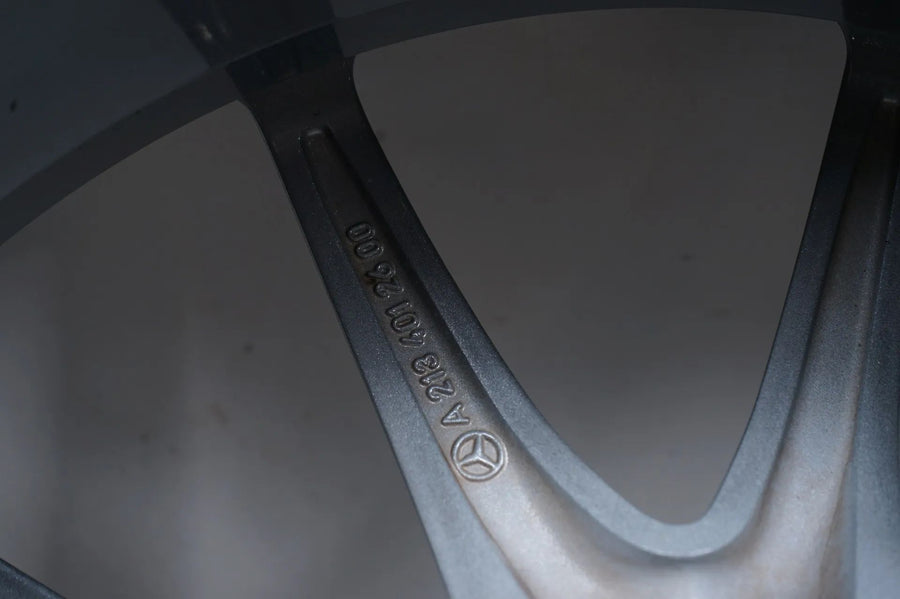 Mercedes E63 AMG W213 Winterreifen Winterräder 265 40 19 Zoll