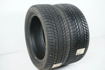 2x Pneus hiver Bridgestone 235 50 19 pouces DOT19 env. 8mm MO