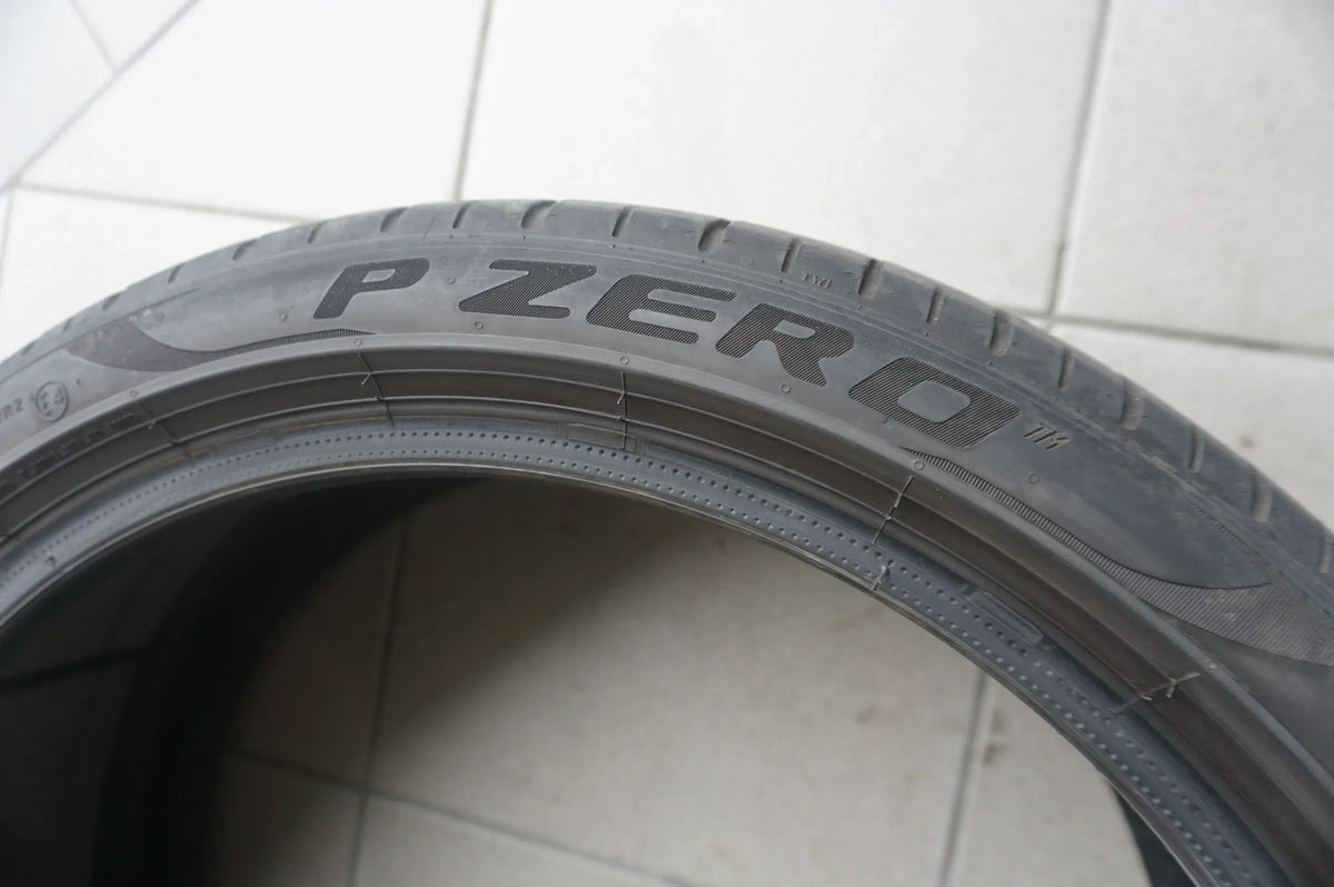 1 X 225 40 R19 93W Summer Tire Pirelli P Zero PZero MO 5mm 2022 Detail view 5